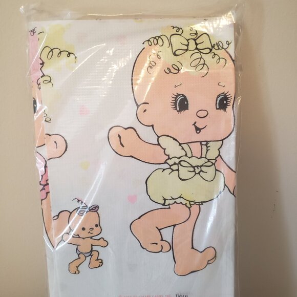 Vintage 1980s Hallmark Hugga Bunch Paper Tablecloth - Picture 7 of 7